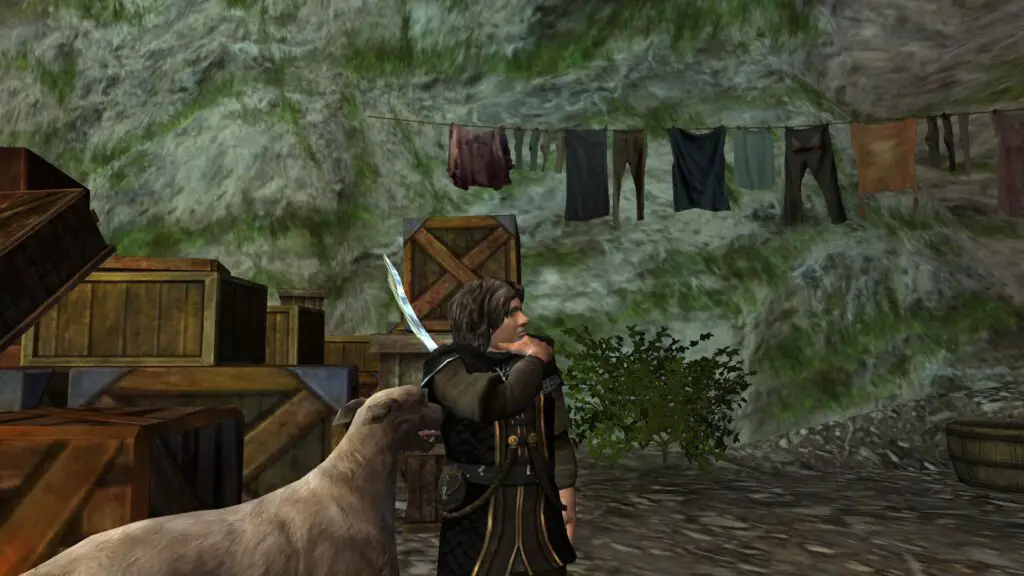 Hobbit Myrlas even found Half-Orcs' laundry!
